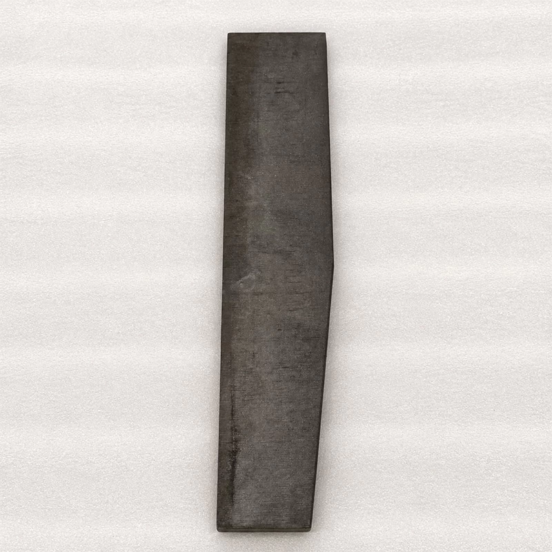 Graphite baffle